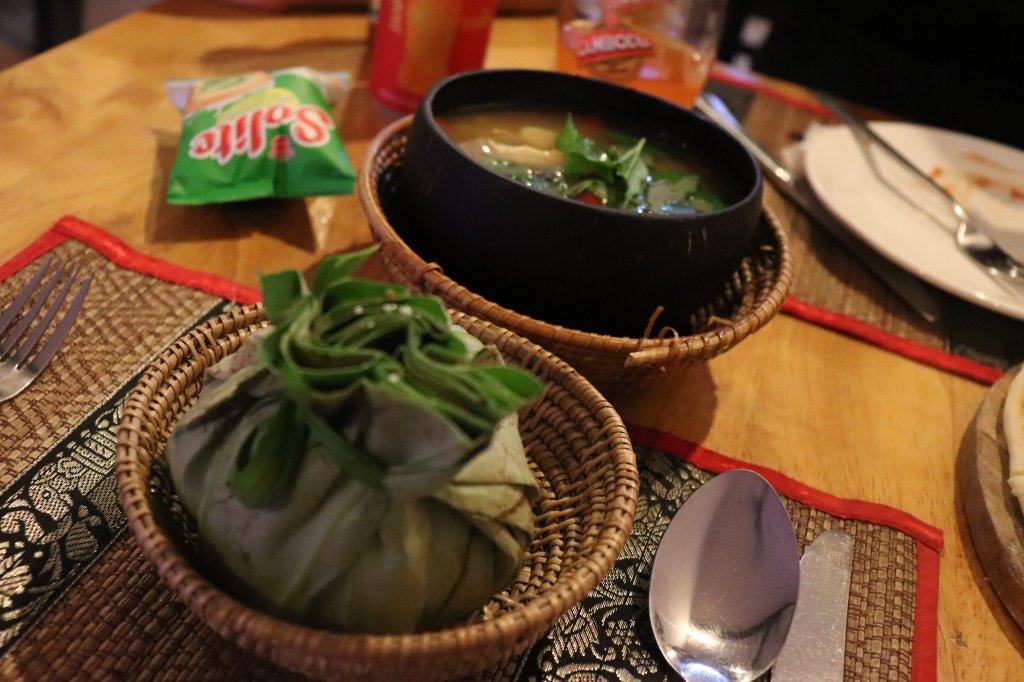 Cambodian friends welcomed me warmly（カンボジアで知り合った友人）